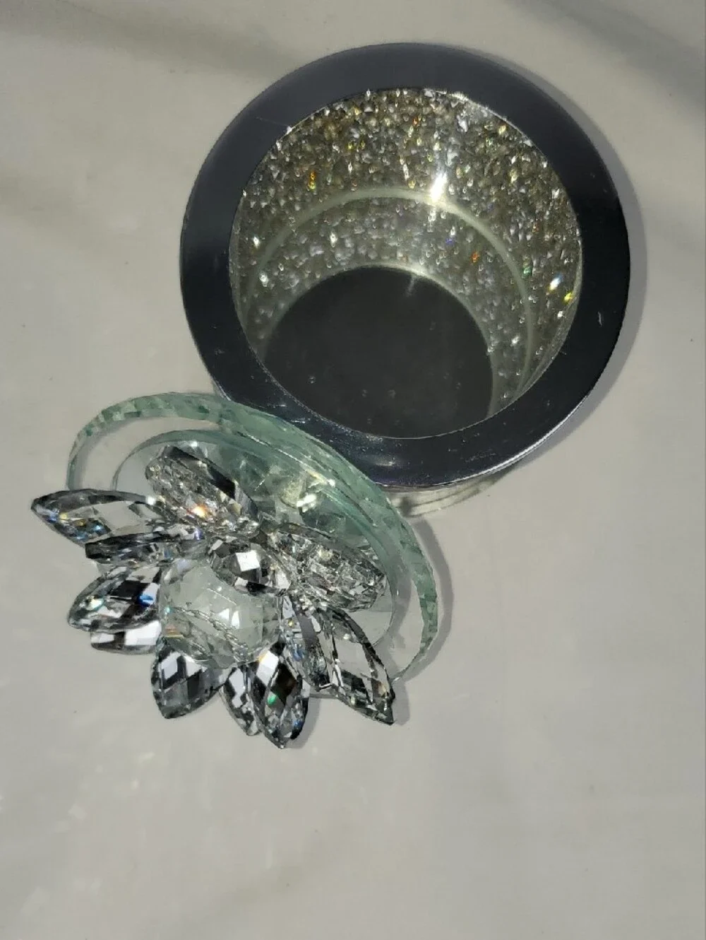 The Unbranded Brand elegant crystal